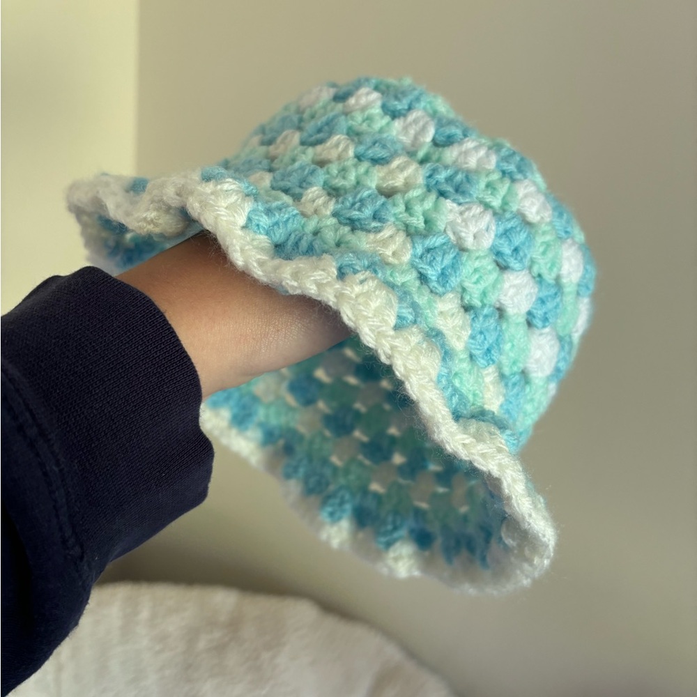 HANDMADE crochet bucket hat
